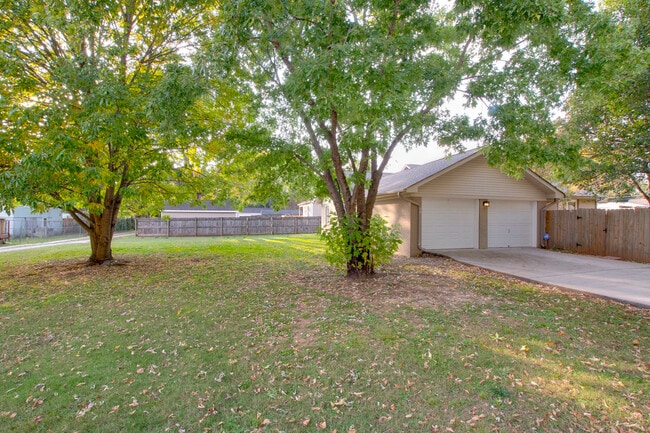 Large Backyard, Driveway, and Garage - 1434 Oakwood Ave NE