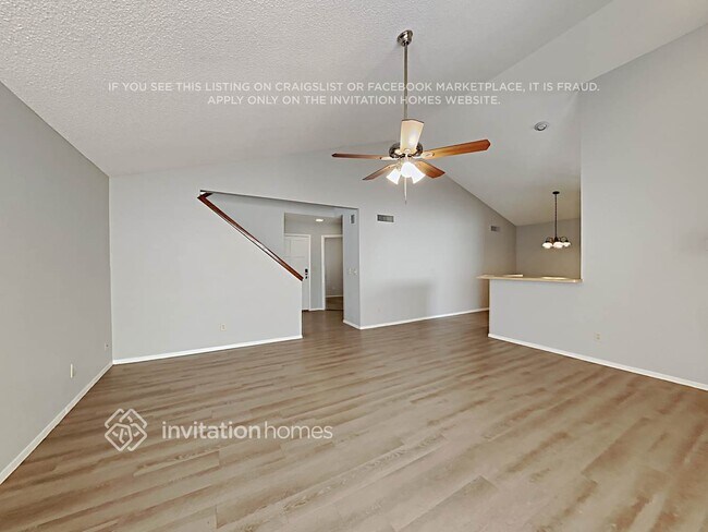 Building Photo - 446 E Wescott Dr