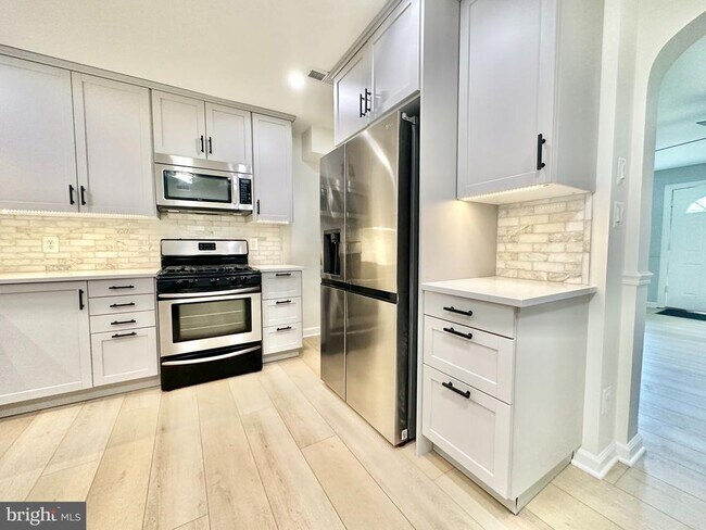 Foto del edificio - 1010 Bashford Ln