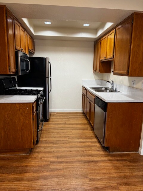 Foto del edificio - 312 E Valencia Ave