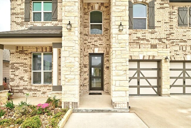 Foto del edificio - 8109 Tranquil Glade Trl