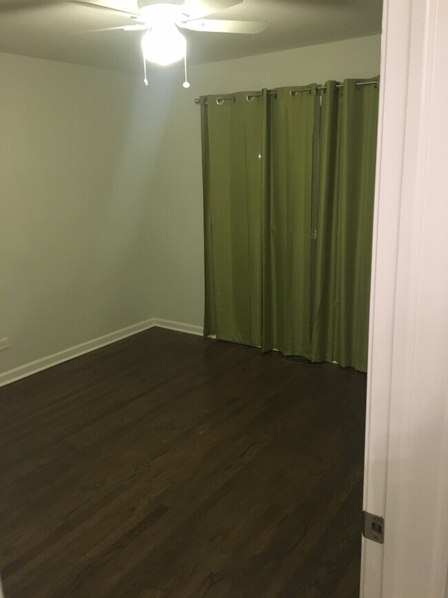 bedroom 3 10.5' x 12' Has good sized walk-in closet - 1802 Grey Ave