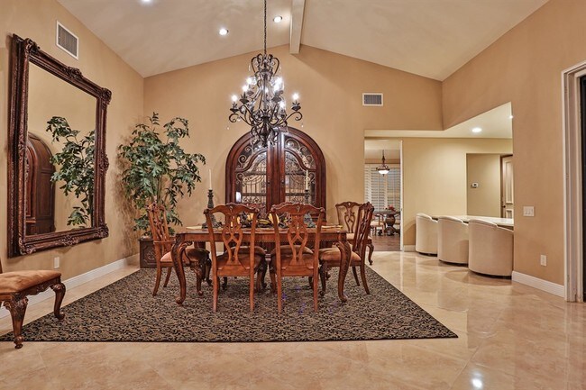 Building Photo - 77185 Delgado Dr