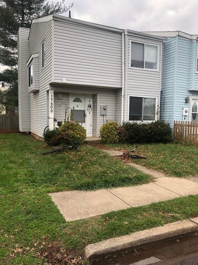 Primary Photo - 17500 Hoskinson Rd