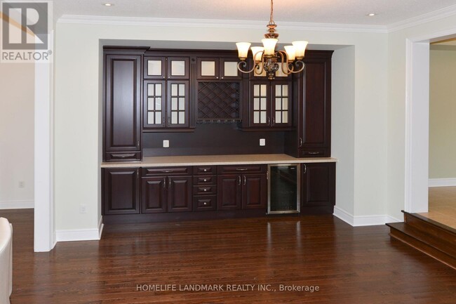 Building Photo - 63 Rouge Valley Dr W