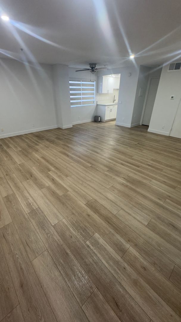 Building Photo - WALNUT - SANTA ANA