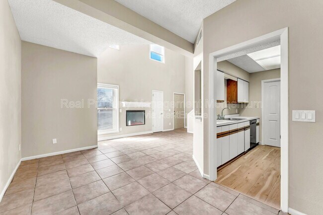 Foto del edificio - 930 E Primrose St