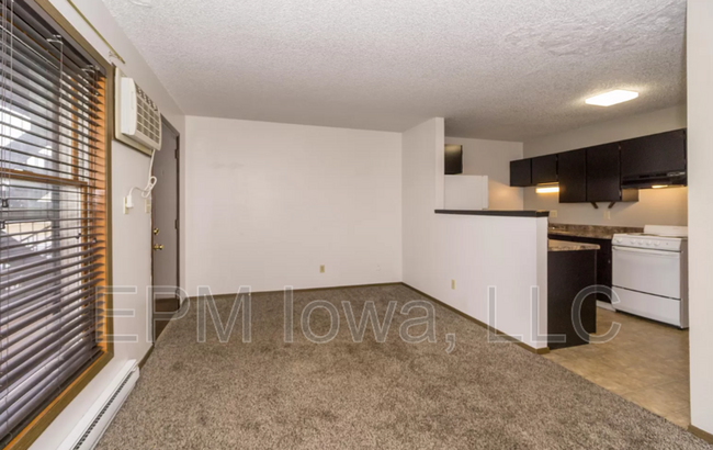 Foto del edificio - 3719 W 9th St