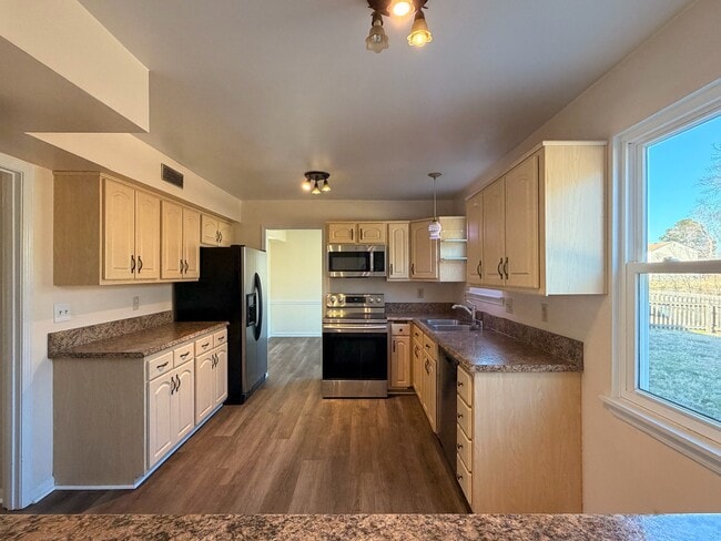 Foto del edificio - 5492 Pocono Pl