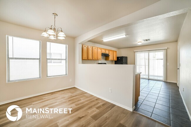 Foto del edificio - 2420 W Roeser Rd