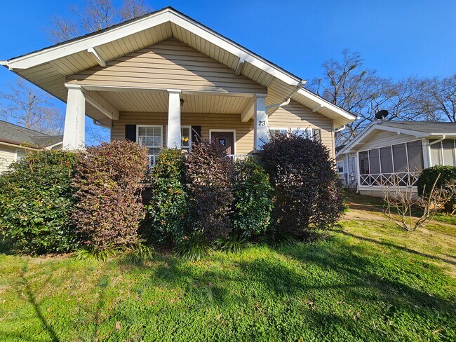 Foto del edificio - 23 McAdoo Ave