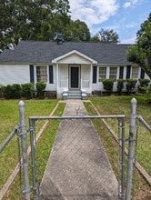 Building Photo - 176 Grady St