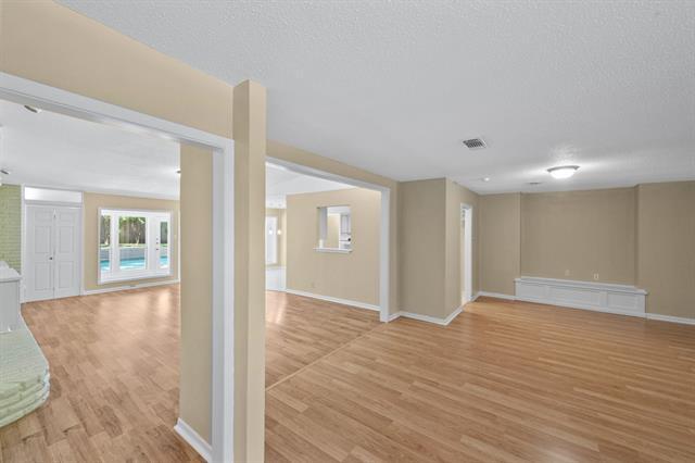Building Photo - 1425 Wreyhill Dr