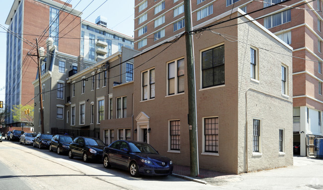 Building Photo - Franklin & Monroe Apartments