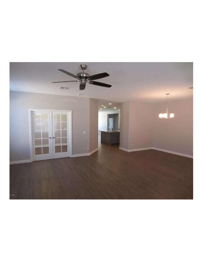Foto del edificio - 3237 E Lark Ct