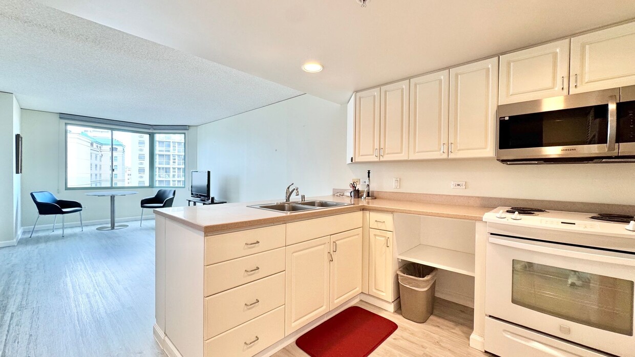 Primary Photo - 2 BEDROOM SENIOR LIVING FACILITY - ONE KAL...