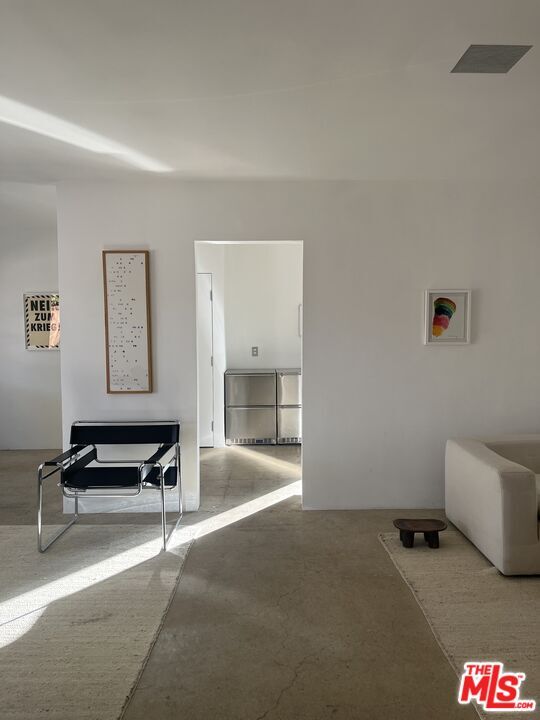 Foto del edificio - 17601 Cohasset St