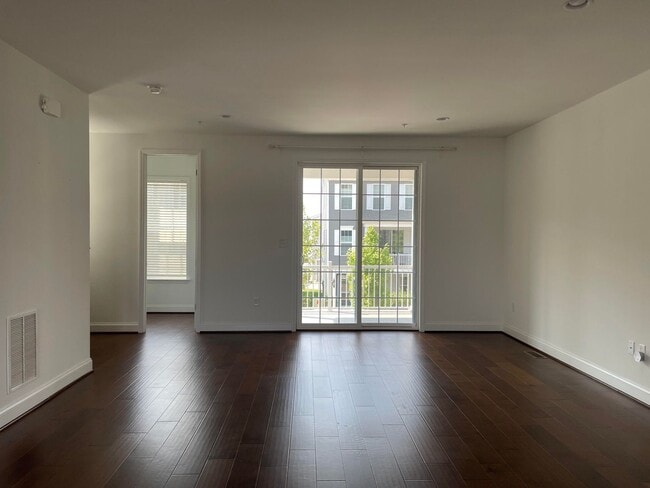 Building Photo - Cranberry Township