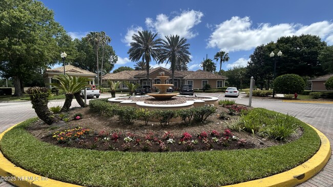 Foto del edificio - 610 Fairway Dr