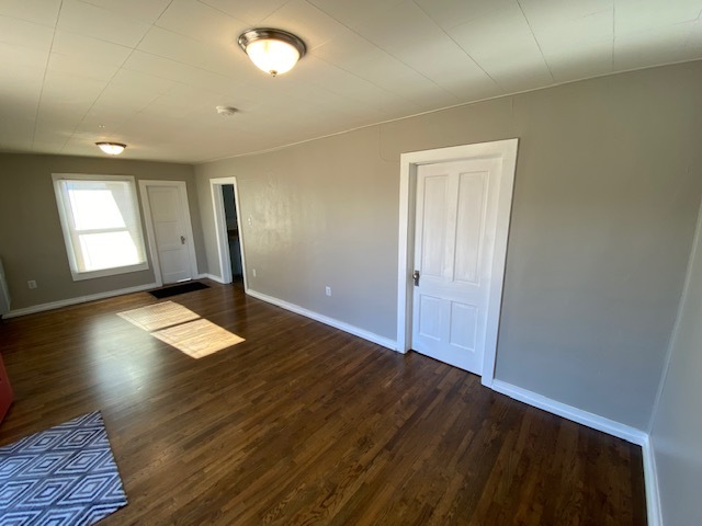 Living/Dining Room - 105 N Public Rd