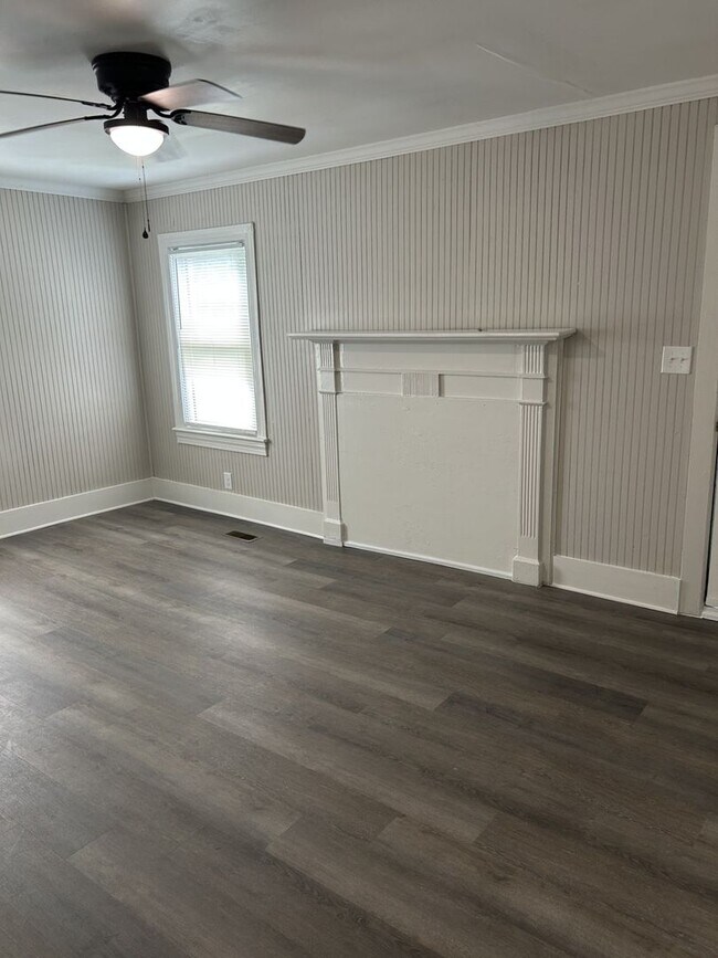 Foto del edificio - 2437 N Patterson Ave