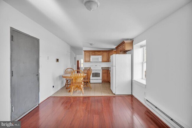 Building Photo - 3151 Richmond St