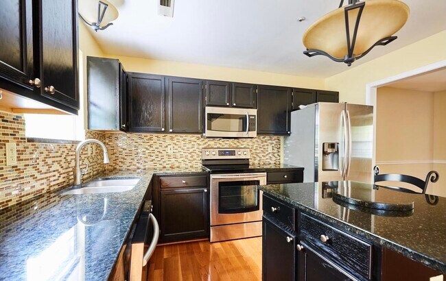 Building Photo - 121 Langdon Farm Cir