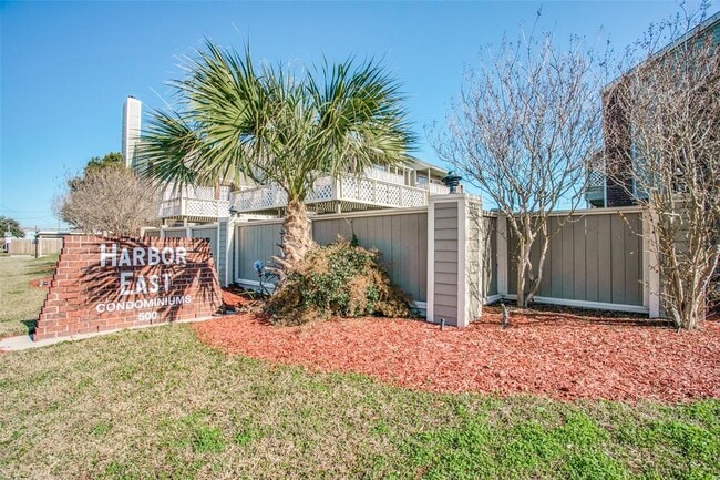 Photo - 500 Ferry Rd Townhome