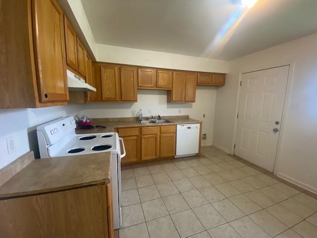 Building Photo - 3510 Pakenham Dr