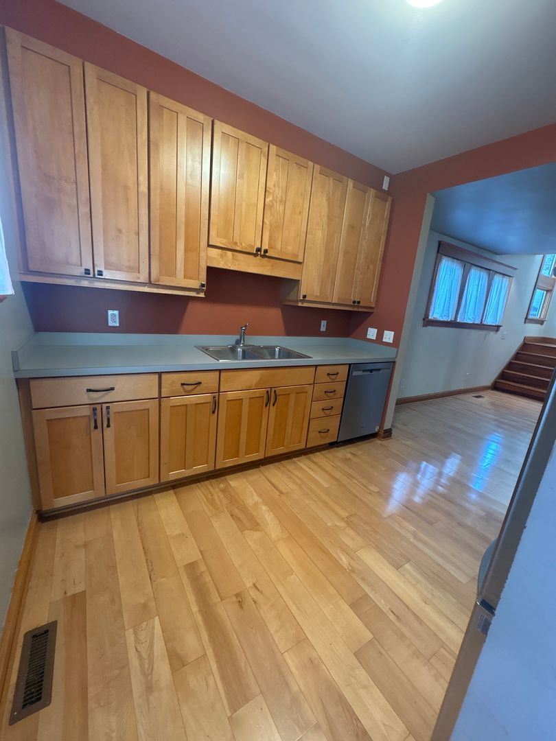 4408 Bridge Ave Cleveland, OH 44113 – photo 5