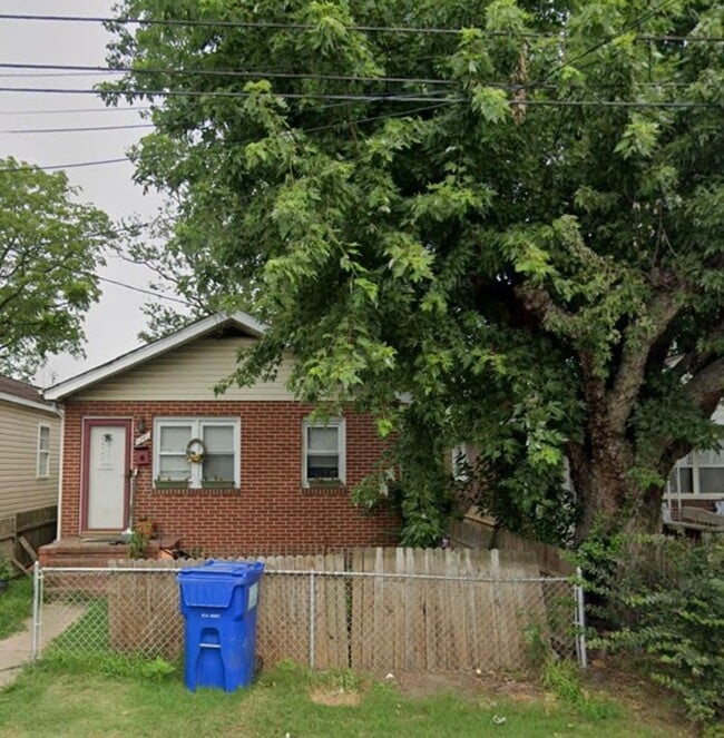 Building Photo - Owner Financing / Easy Path To Being A Homeowner