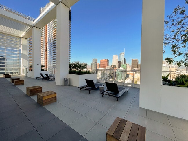Foto del edificio - 1133 S Hope St