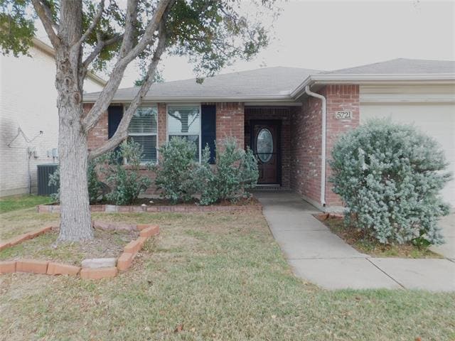 Building Photo - 5721 Thoroughbred Trail