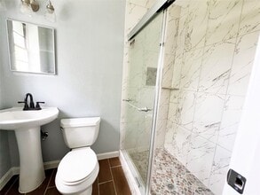 Building Photo - 103 Cosmos St