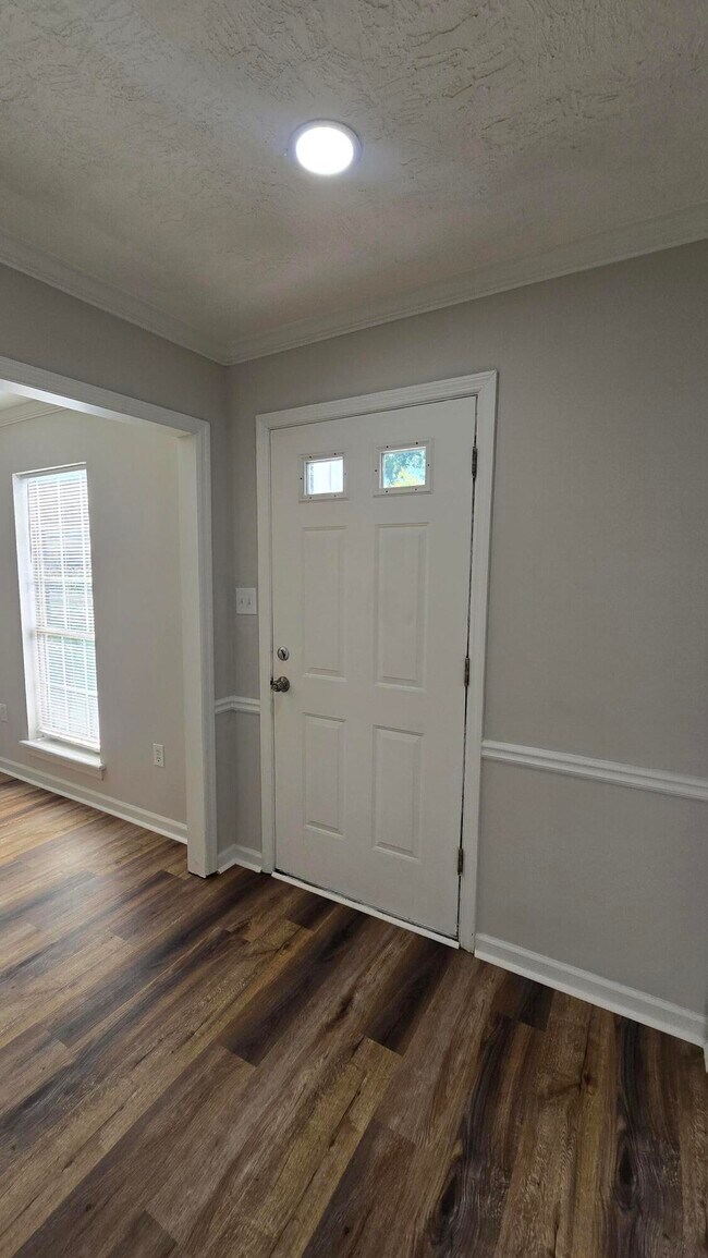 Foto del edificio - 123 Moss Creek Dr