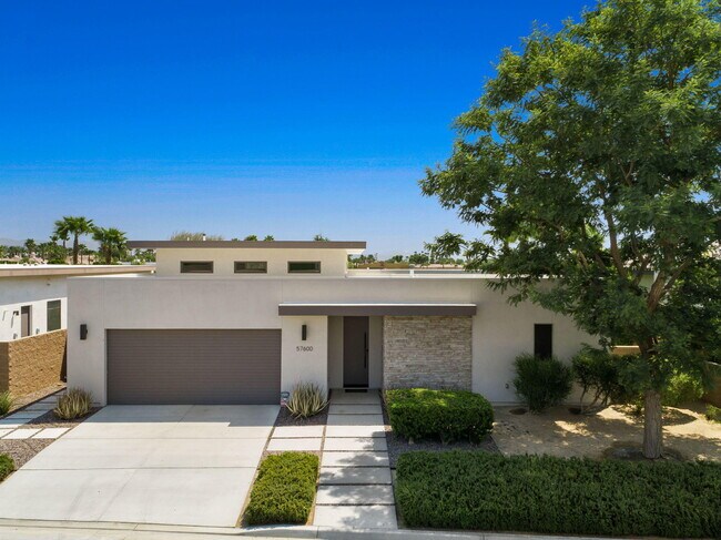 Building Photo - 57600 Salida del Sol