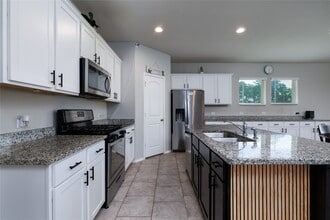 Building Photo - 14105 Redwood Forest Trail