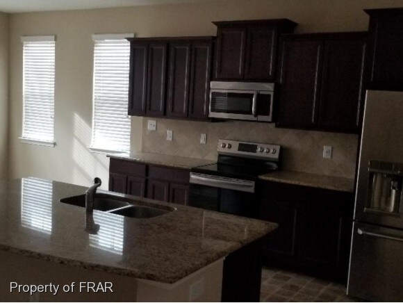 Foto del edificio - 3120 Elgin Dr