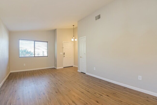 Building Photo - 6789 W Pebble Shore Ct