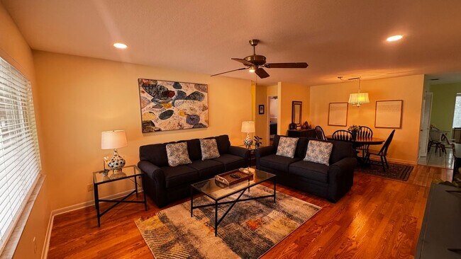 Foto del edificio - 8670 SW 97th St