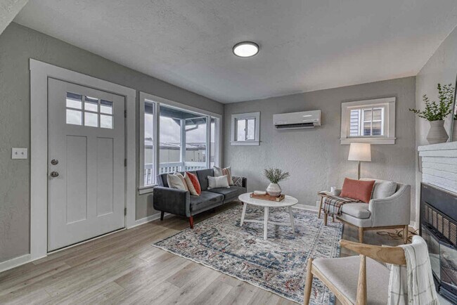 Foto del edificio - 1615 Charleston Beach Rd W