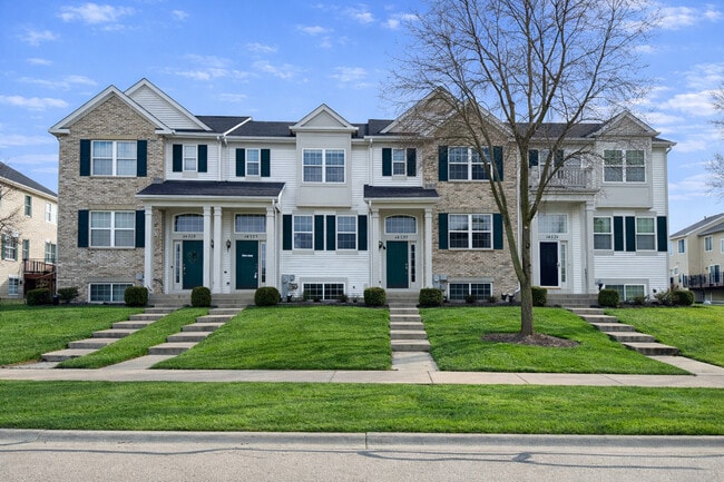 Building Photo - 14527 Patriot Square Dr E