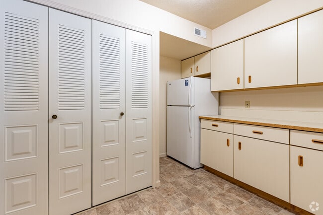 1 BR, 1 BA 709 SF - Gull Prairie/Gull Run Apartments and Townhomes