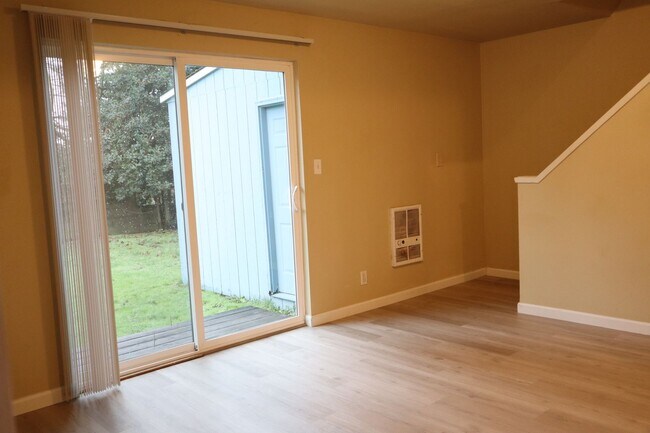 Building Photo - Remodeled Harney Heights Duplex for Rent -...