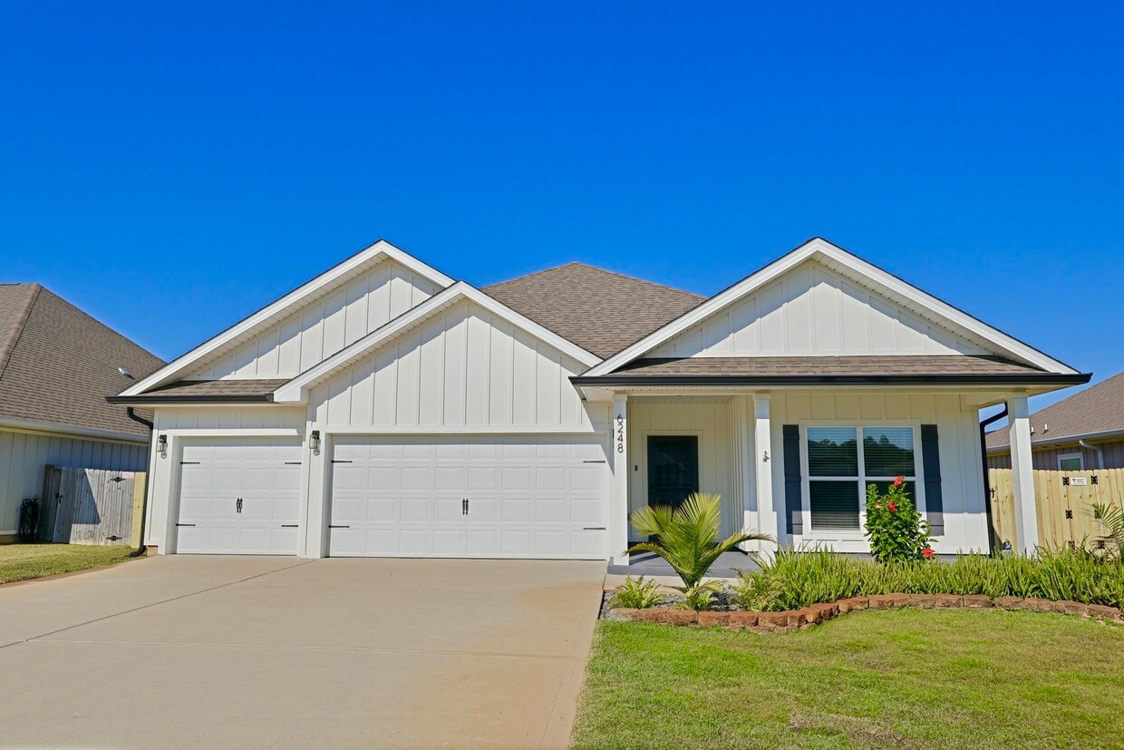 Foto principal - 6248 Jenks Dr