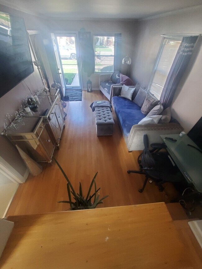 Foto del edificio - 4019 N Oriole Ave