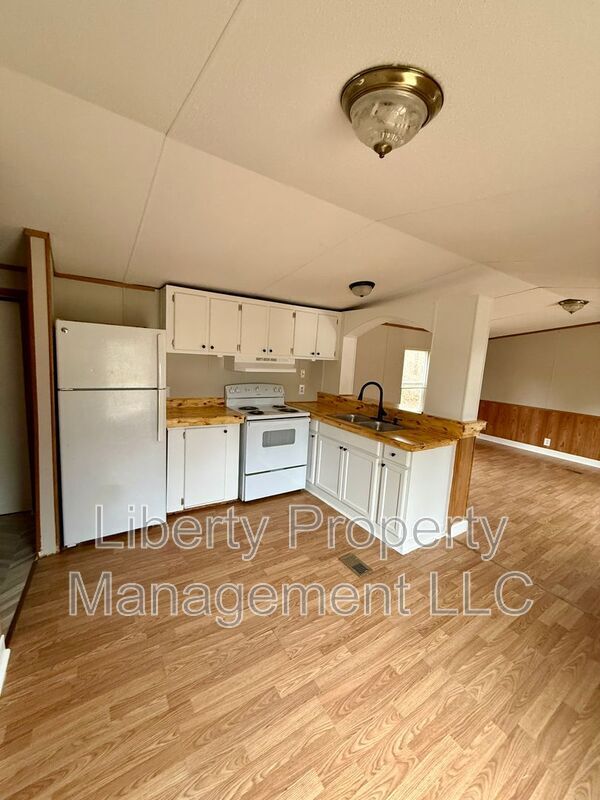 Building Photo - 48 Hill Side Lane