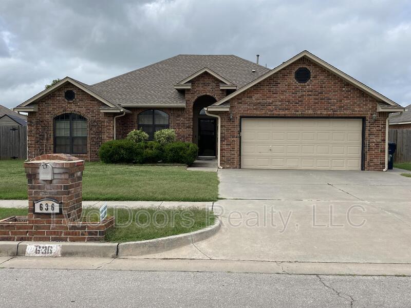 Primary Photo - 636 SW 159th St