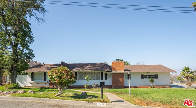 Building Photo - 6739 Garces Ave