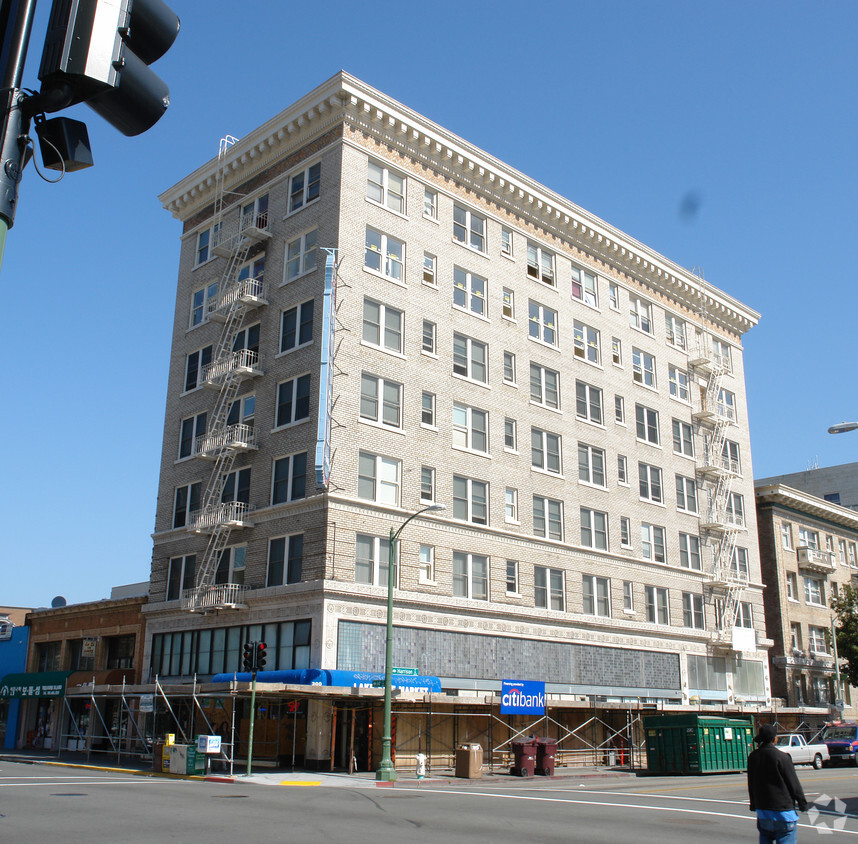 Foto del edificio - The Harrison Hotel Apartments